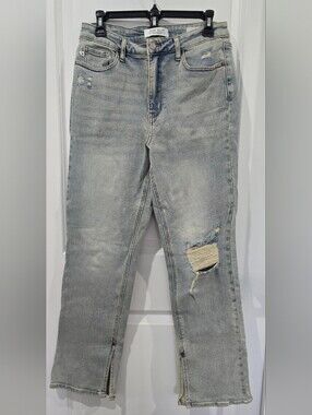 Judy Blue Light Wash Distressed Straight Leg Jeans - Size 11 (30) Boutique Denim